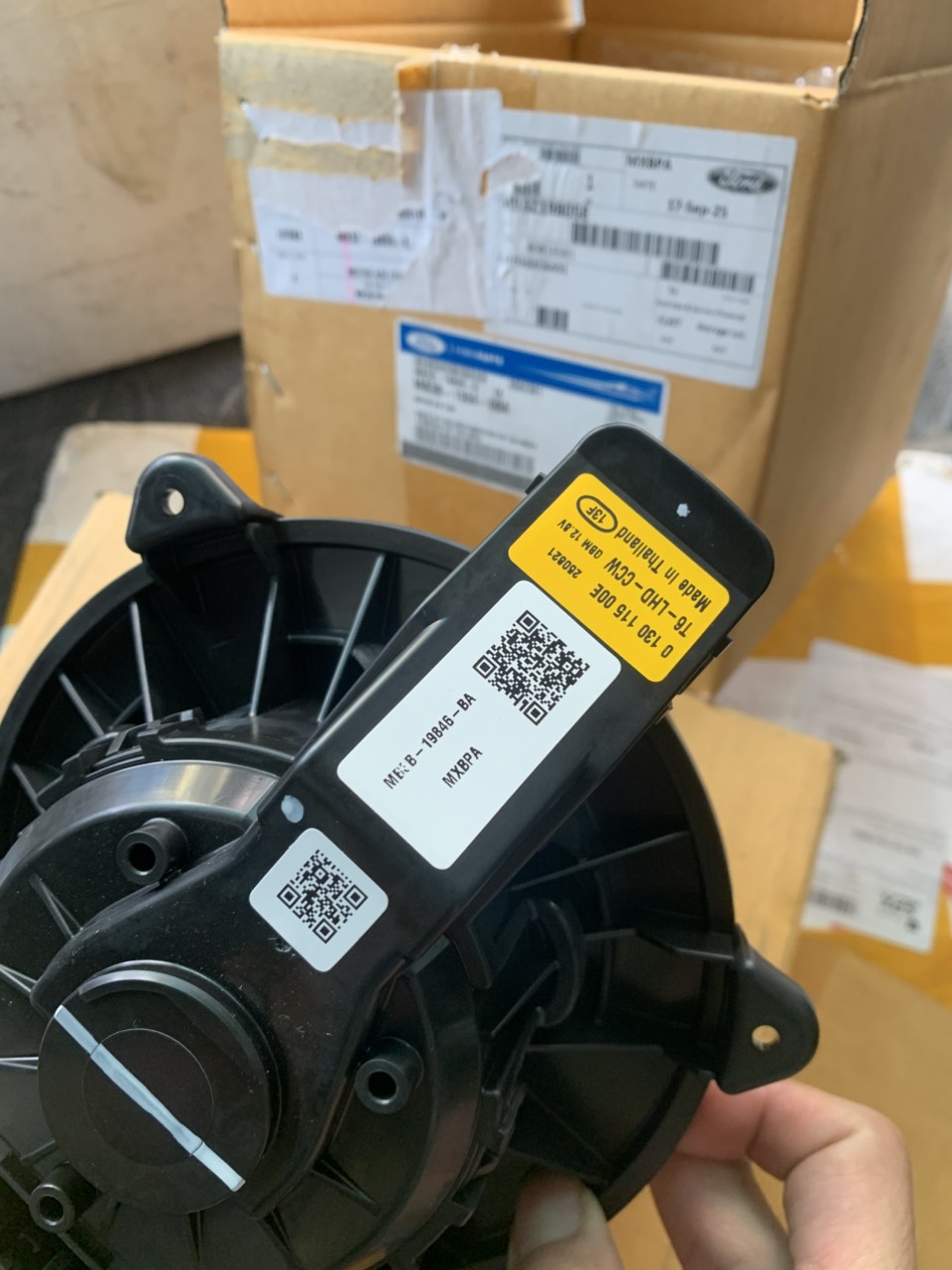 Quạt gió điều hòa Ford Ranger 2023 24 25 26 27 MB3Z19805E