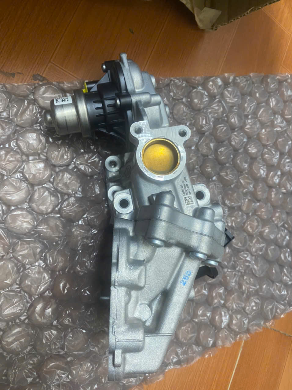 Van ERG van tuần hoàn khí xả Ford Ranger 2.0 GK2Z9D475A