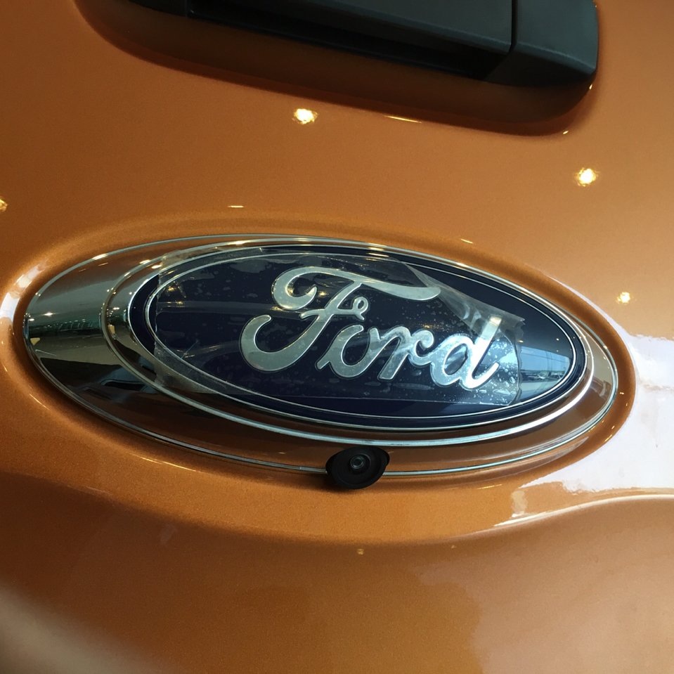 Ford Wildtrak màu vàng 2023 Thông số kỹ thuật giá xe  Ford Nha Trang