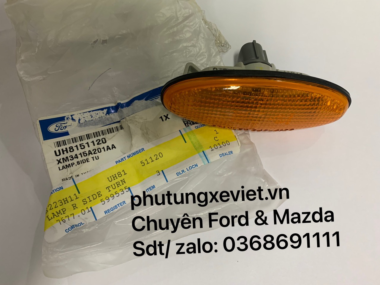 Đèn xi nhan tai xe Ford Ranger, Everest (màu vàng) / UH8151120 / UH815-11202