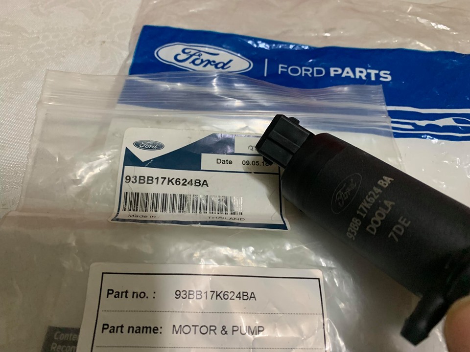 Motor (mô tơ) bơm nước rửa kính Ford EcoSport3